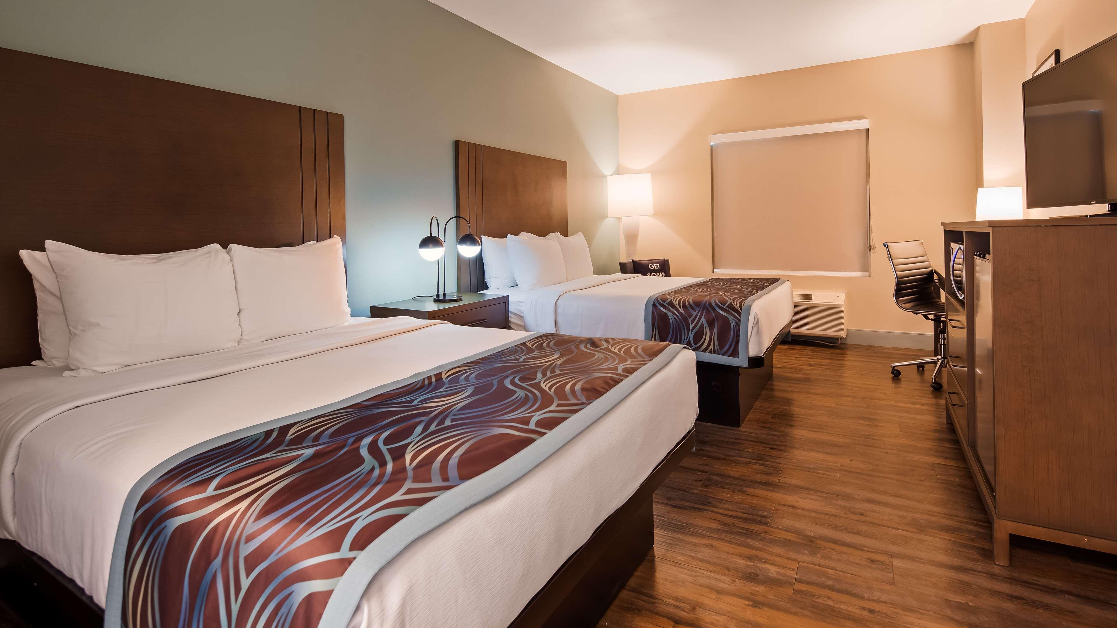 Best Western Plus New Barstow Inn & Suites Extérieur photo